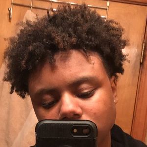 Meet your Posher, Miriam